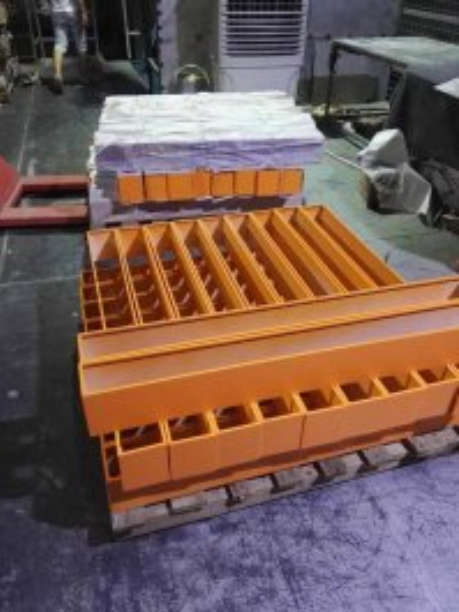 �L����12